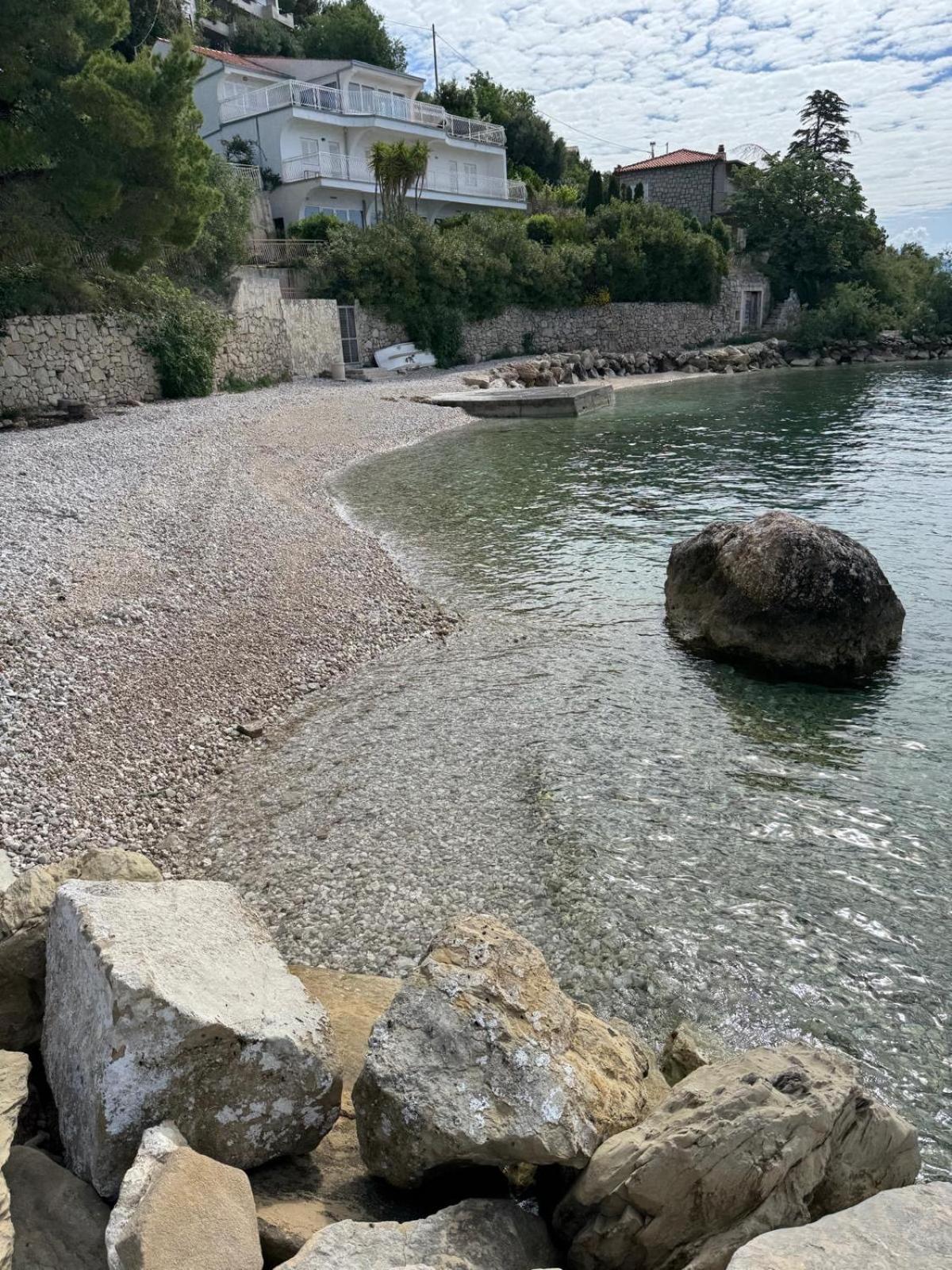 Amore Apatmani Čelina Exterior foto